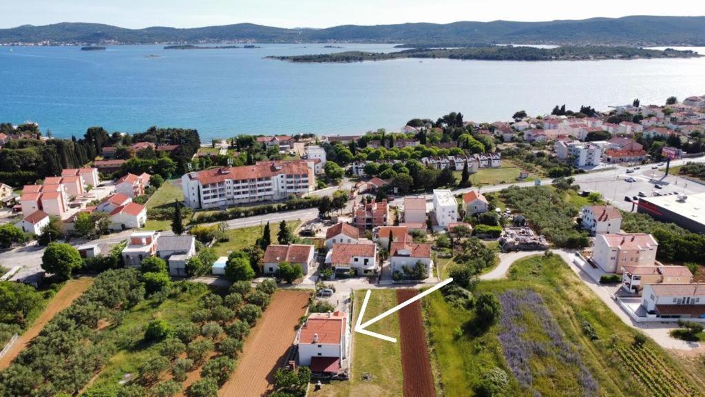 Apartments Marina Sveti Filip i Jakov Eksteriør billede