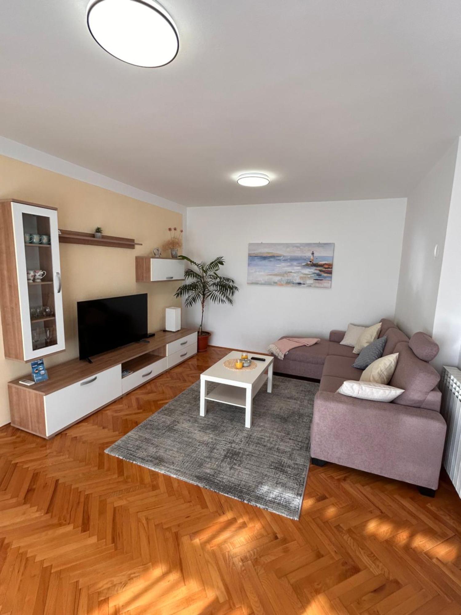 Apartments Marina Sveti Filip i Jakov Eksteriør billede