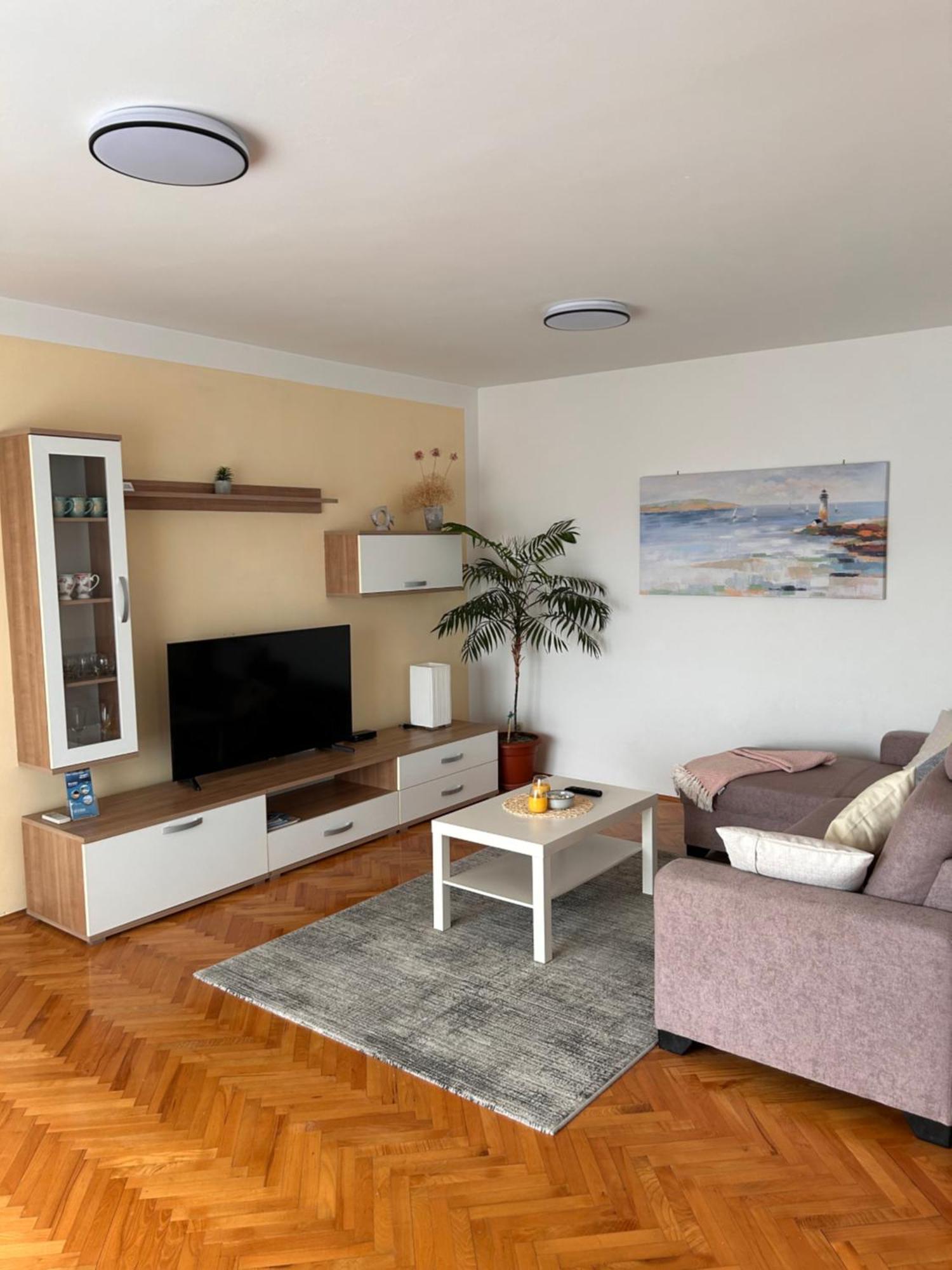 Apartments Marina Sveti Filip i Jakov Eksteriør billede