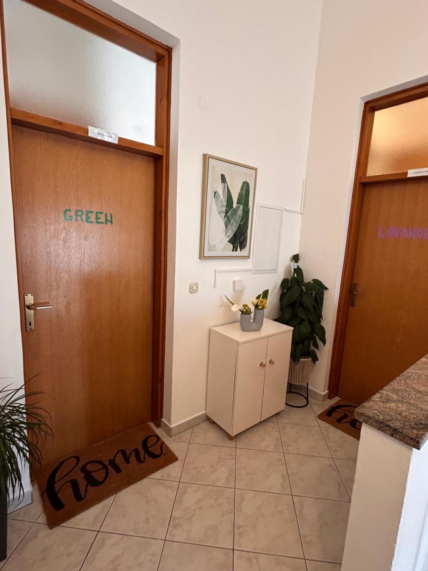 Apartments Marina Sveti Filip i Jakov Eksteriør billede